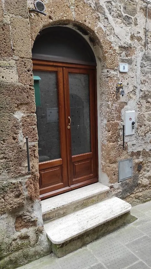 Zaccheo 9 Apartment Pitigliano Italy